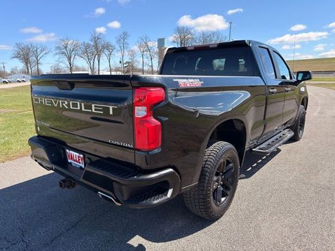 Used 2019 Chevrolet Silverado 1500 Custom Trail Boss w/ Custom Convenience Package image 6
