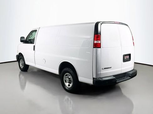 Used 2021 Chevrolet Express 2500 image 8