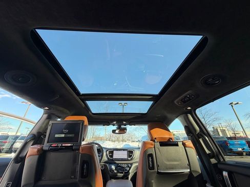 Certified 2024 Chrysler Pacifica Pinnacle image 31