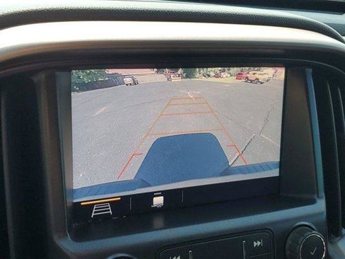Used 2019 Chevrolet Colorado Z71 AWD/4WD image 19