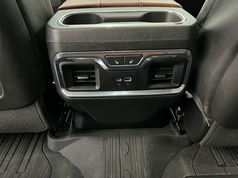 Used 2024 GMC Sierra 3500 Denali Ultimate AWD/4WD image 23
