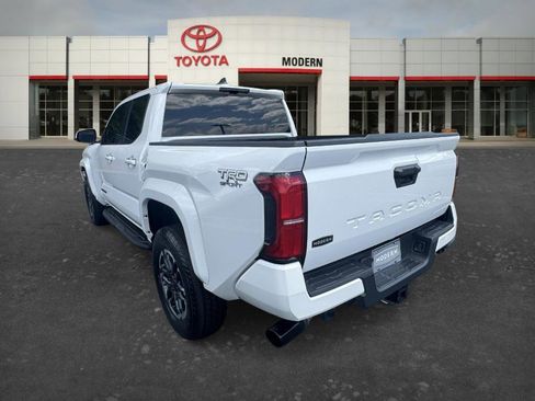 Used 2024 Toyota Tacoma TRD Sport RWD image 6