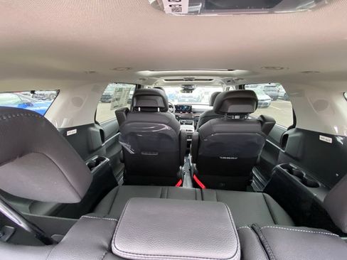 New 2026 Kia Carnival SX Prestige FWD image 24