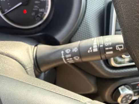 Used 2024 Nissan Kicks S FWD image 17
