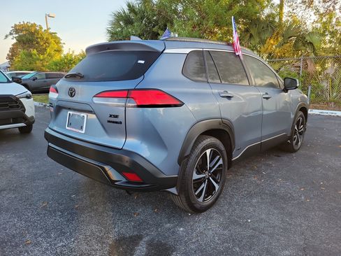 Used 2024 Toyota Corolla Cross SE image 12