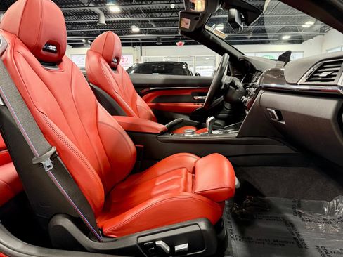Used 2020 BMW M4 Convertible 2D w/ Competition Package image 11
