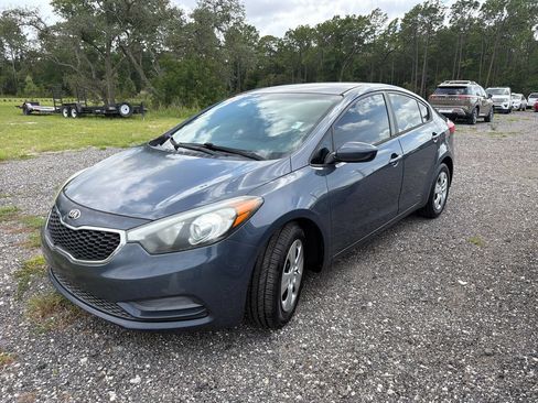 Used 2016 Kia Forte LX FWD image 1