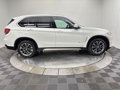 Used 2018 BMW X5 xDrive35i w/ M Sport Package AWD/4WD image 17