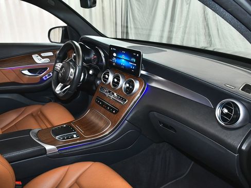 Used 2022 Mercedes-Benz GLC 300 4MATIC Coupe image 54
