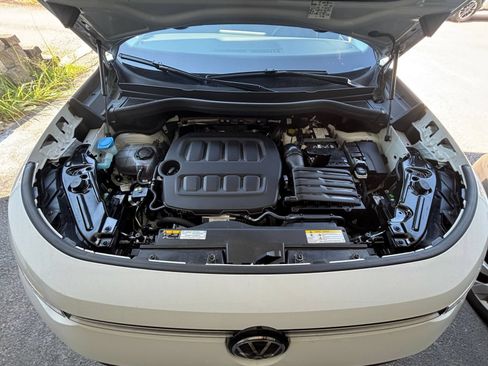 Used 2026 Volkswagen Tiguan SE AWD/4WD image 32