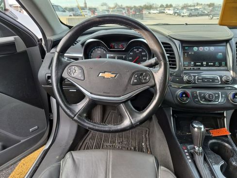 Used 2016 Chevrolet Impala LTZ w/ Enhanced Convenience Package image 12