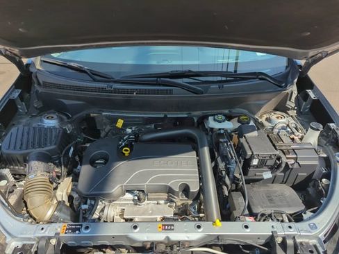 Used 2024 Chevrolet Equinox LT AWD/4WD image 12