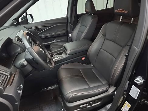 Used 2024 Honda Passport TrailSport image 31