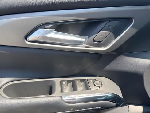 New 2025 Chevrolet Traverse LT image 17