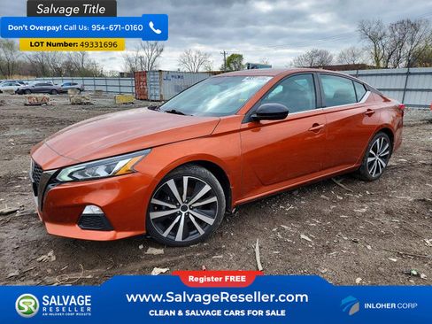 Used 2021 Nissan Altima 2.5 SR FWD image 1