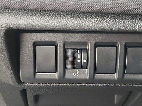 Certified 2025 Subaru Outback Premium AWD/4WD image 23