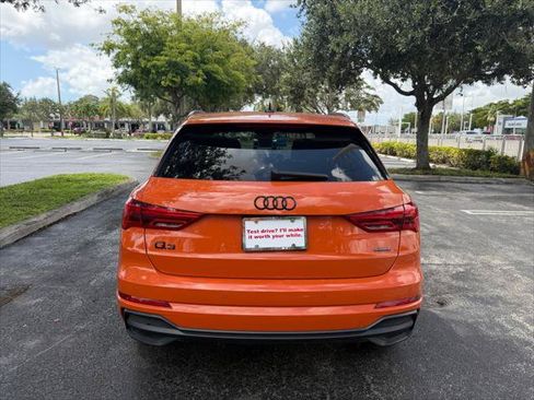 Used 2022 Audi Q3 2.0T Premium Plus w/ Premium Plus Package AWD/4WD image 6