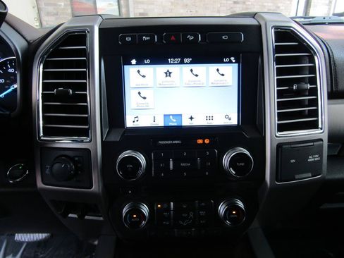 Used 2017 Ford F250 Platinum w/ FX4 Off-Road Package AWD/4WD image 17