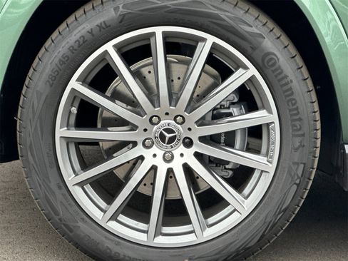 New 2025 Mercedes-Benz GLS 580 4MATIC image 32