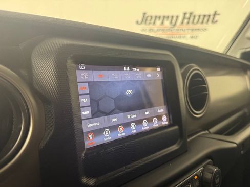 Used 2021 Jeep Wrangler Unlimited Sport AWD/4WD image 16
