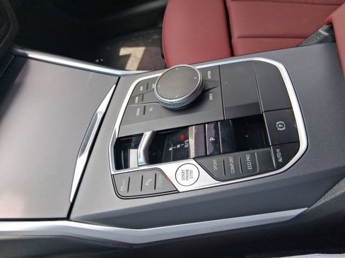Used 2025 BMW 230i Coupe w/ Convenience Package RWD image 10