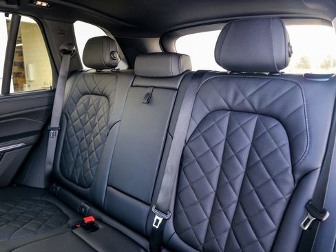 New 2026 BMW X5 xDrive40i w/ Executive Package image 24