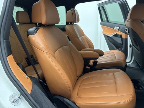 Used 2019 BMW X7 xDrive40i w/ Premium Package image 11