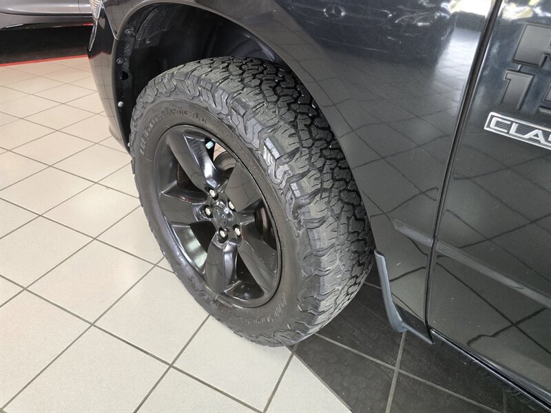 Used 2019 RAM 1500 Express w/ Express Value Package AWD/4WD image 32