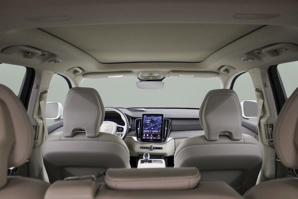 Certified 2026 Volvo XC90 B6 Ultra w/ Protection Package AWD/4WD image 11