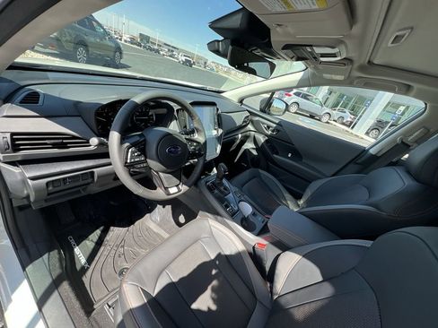 Certified 2025 Subaru Crosstrek 2.5i Limited w/ Crosstrek Mirror Package image 10