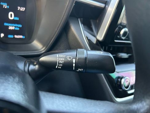 Used 2021 Toyota Corolla LE w/ Carpet Mat Package (TMS) image 19