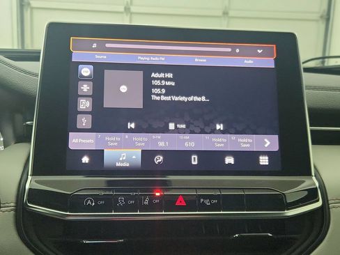 Certified 2025 Jeep Compass Limited AWD/4WD image 27