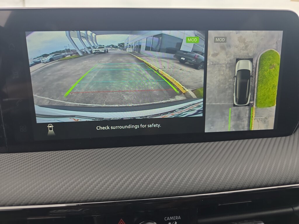 New 2026 Nissan Kicks SR FWD image 14