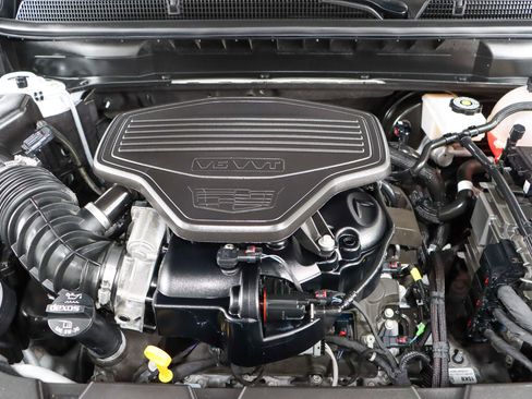 Used 2023 Cadillac XT5 Sportv image 32