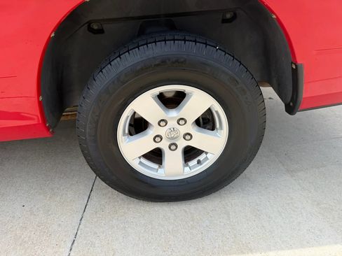 Used 2012 RAM 1500 Classic SLT AWD/4WD image 72