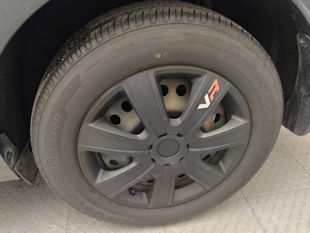 Used 2023 Nissan Kicks S FWD image 31