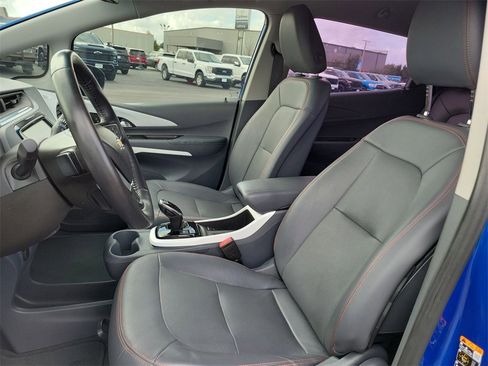 Certified 2017 Chevrolet Bolt Premier w/ Driver Confidence II Package image 19