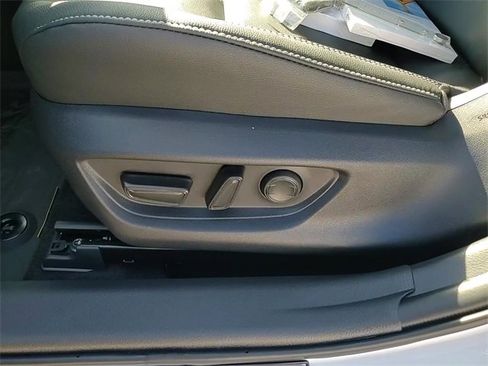 Used 2026 Toyota Camry SE image 13