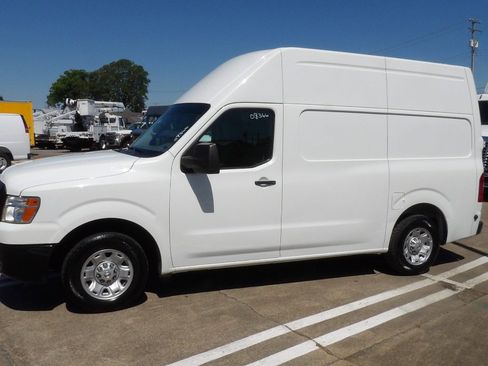 Used 2020 Nissan NV 2500 SV RWD image 4
