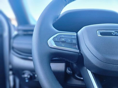 New 2026 Jeep Compass Limited image 24