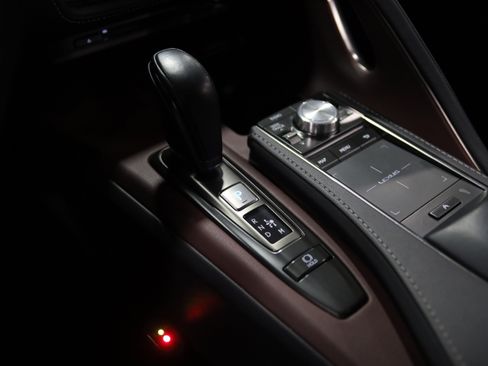 Used 2018 Lexus LC 500 Coupe w/ Sport Package RWD image 33