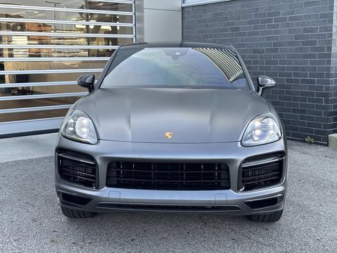Used 2022 Porsche Cayenne GTS AWD/4WD image 2