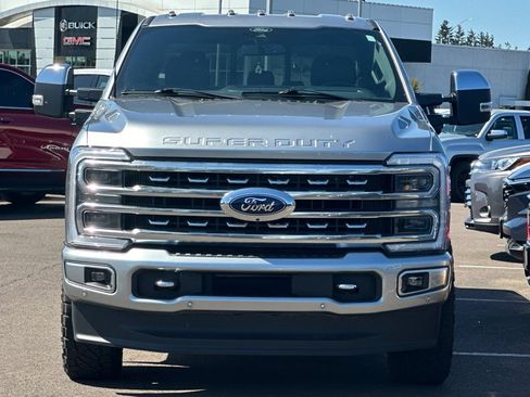 Used 2024 Ford F250 Platinum AWD/4WD image 9