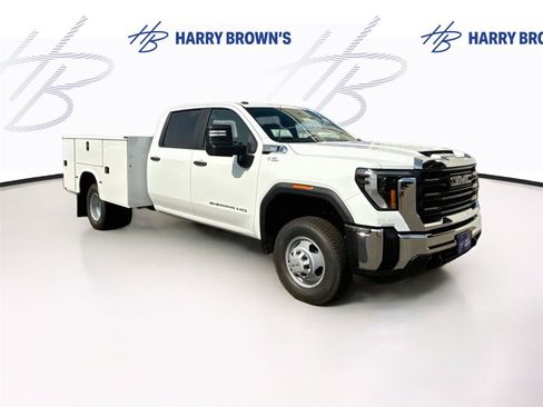 New 2026 GMC Sierra 3500 Pro w/ Convenience Package AWD/4WD image 21