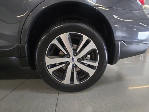 Used 2018 Subaru Outback 2.5i Limited AWD/4WD image 26