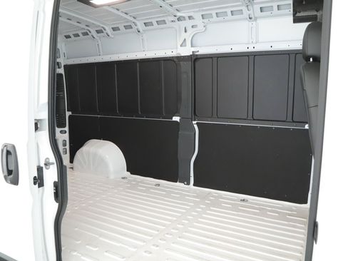 Used 2026 RAM ProMaster 2500 w/ Convenience Group FWD image 14