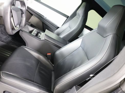 Used 2024 Tesla Cybertruck Cyberbeast image 10