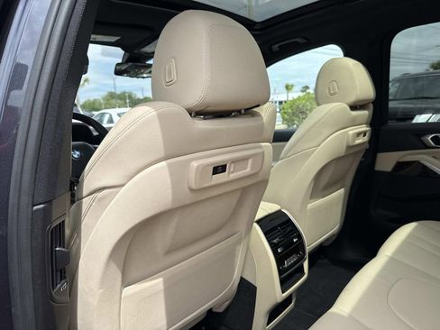 Used 2020 BMW X5 xDrive40i w/ Premium Package image 12