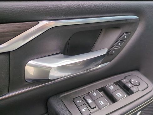 Used 2025 RAM 1500 Laramie w/ Sport Appearance Package image 12