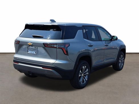 New 2026 Chevrolet Equinox LT w/ Convenience Package II image 4